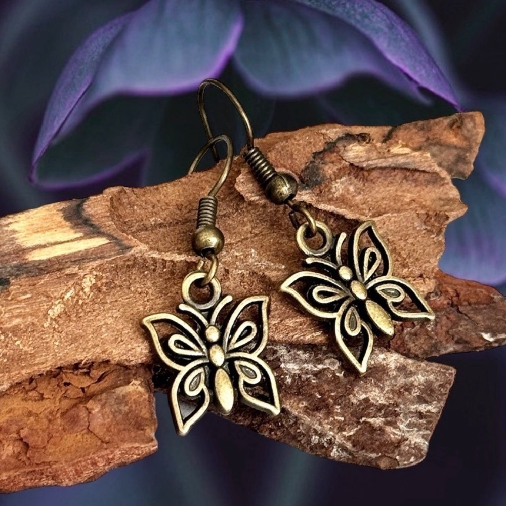 5 For $25💫Sweet Bronzed Butterfly Earrings